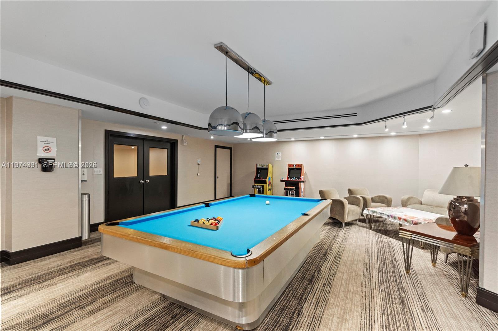 Photo of 20191 Country Club Dr  #407, Aventura, Florida, 33180 - 