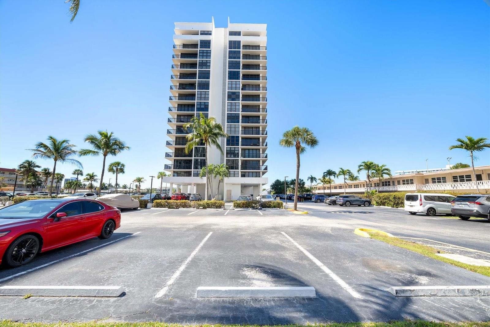 Photo of 2017 Ocean  #Ph1, Hallandale Beach, Florida, 33009 - Photo 12