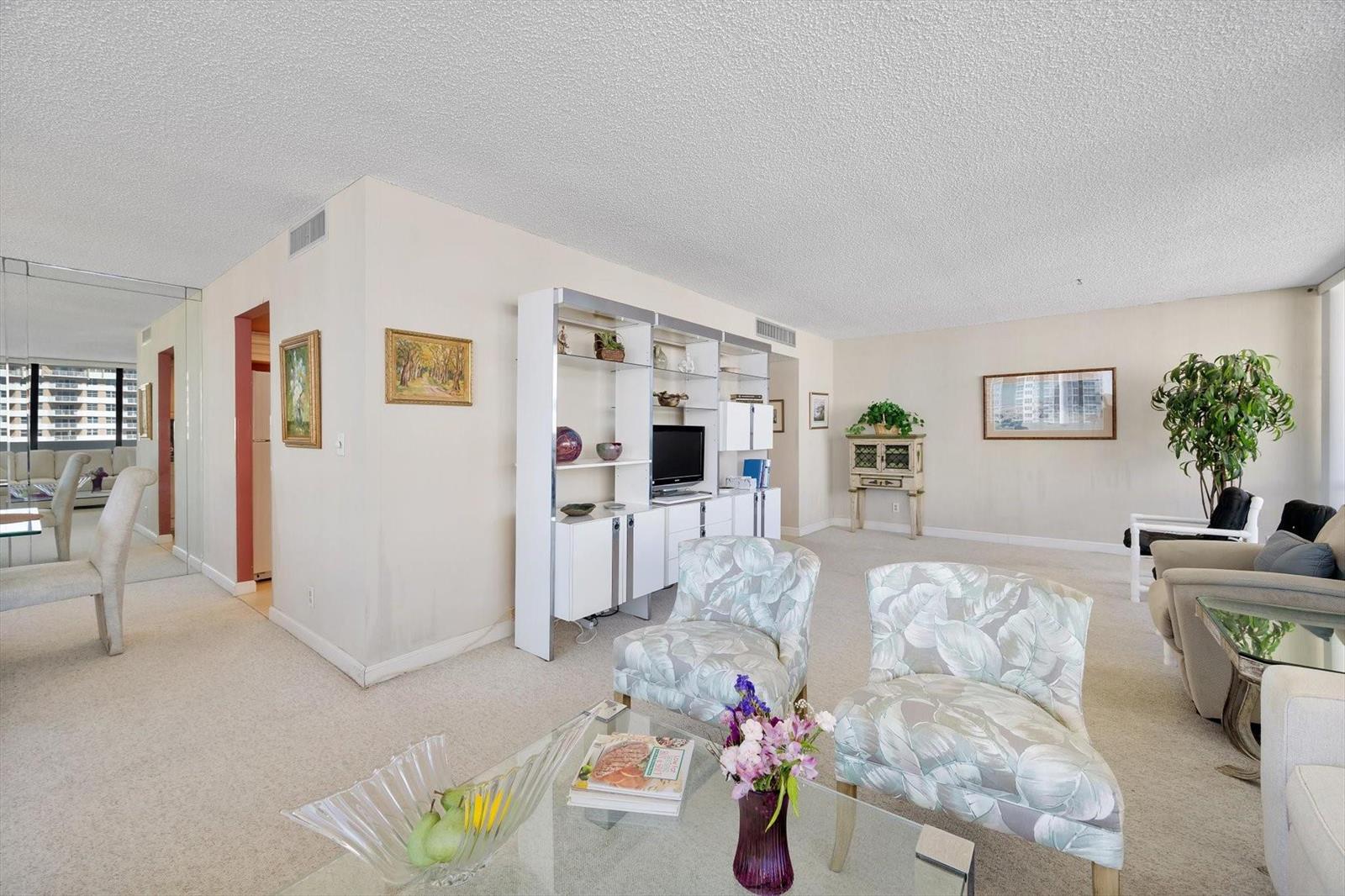 Photo of 2017 Ocean  #Ph1, Hallandale Beach, Florida, 33009 - Photo 4