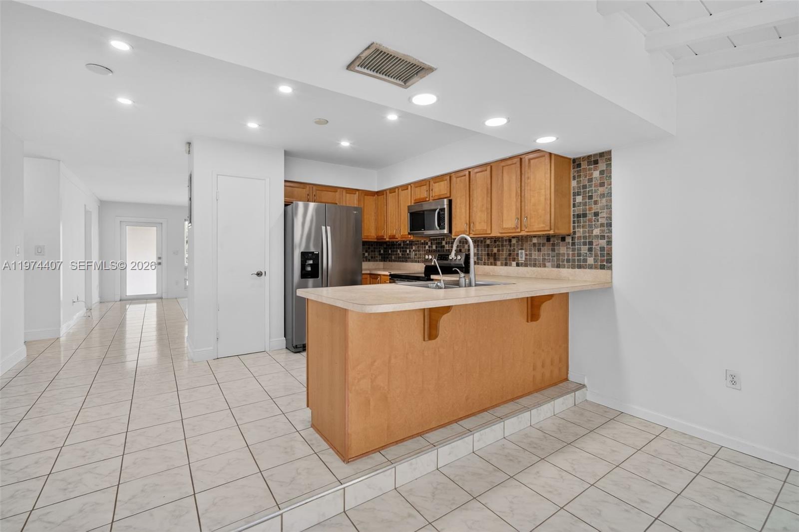   /  2734 sq. ft. $ 2026-03-02 0 foto