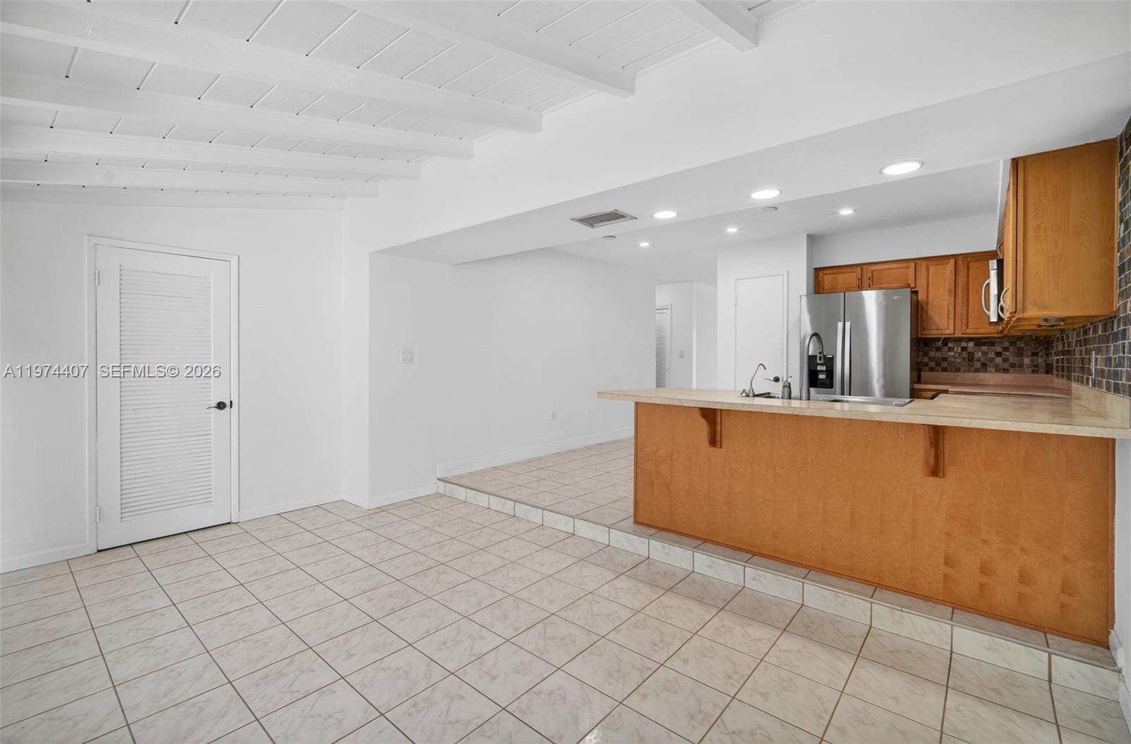   /  2734 sq. ft. $ 2026-03-02 0 foto