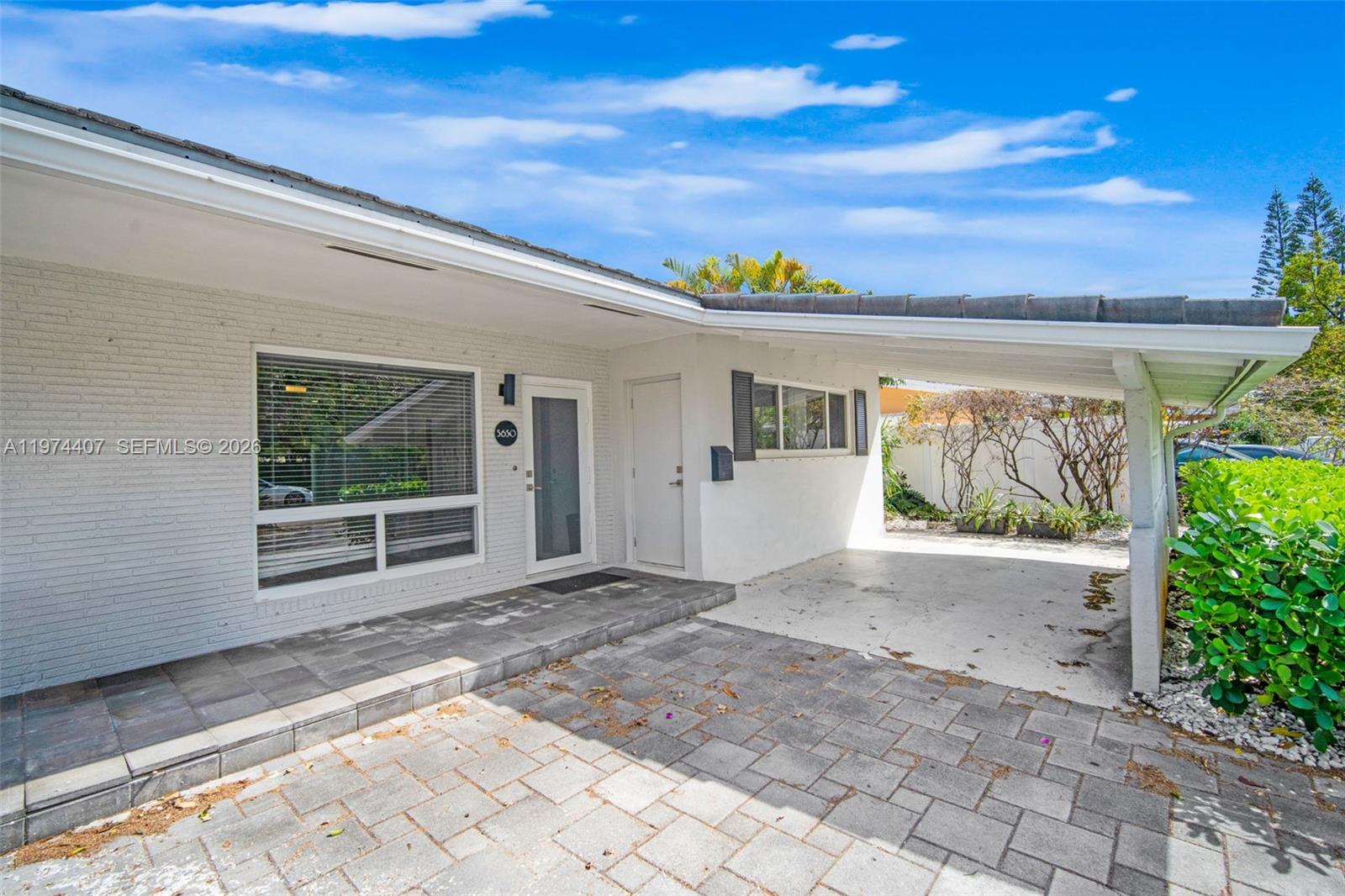   /  2734 sq. ft. $ 2026-03-02 0 foto