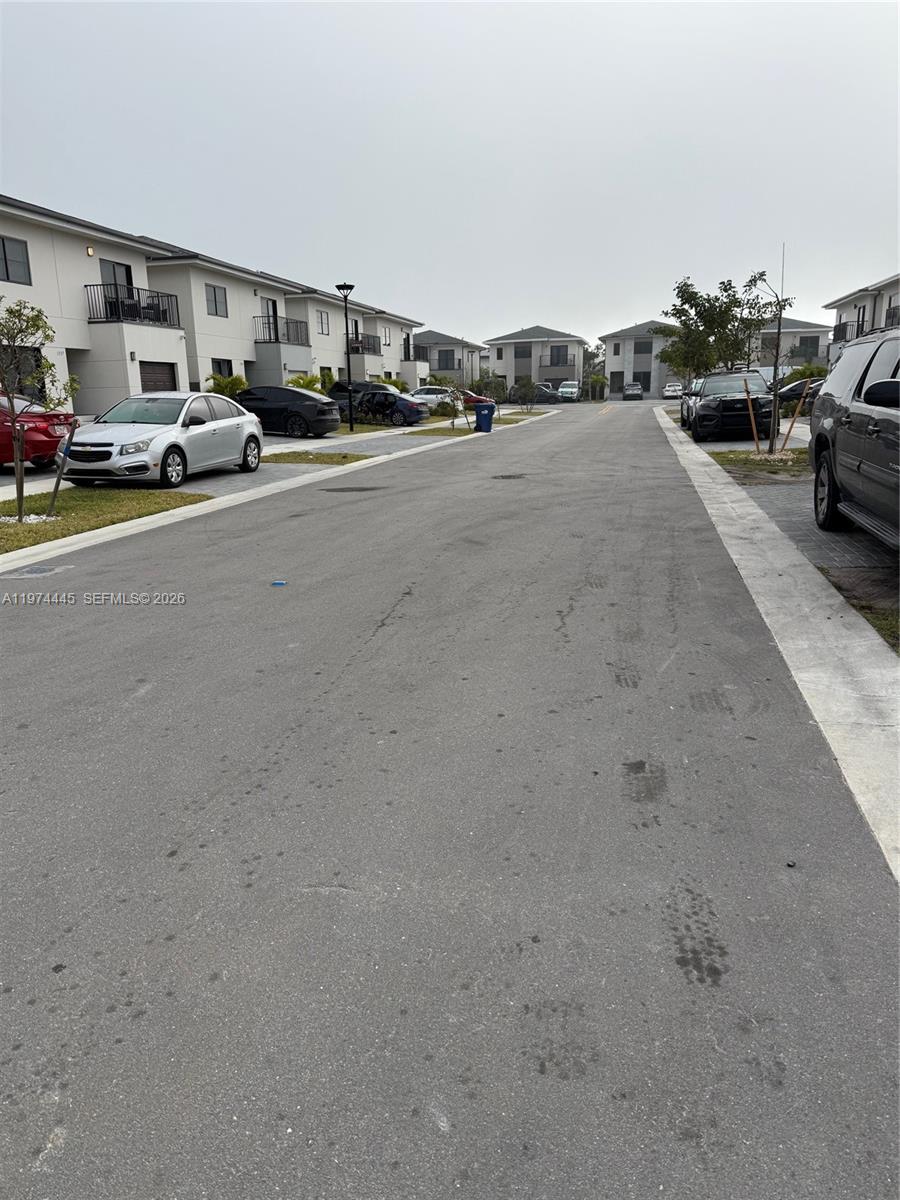 See details 1360 5 / 3 1810 sq. ft. $ 2026-03-02 0 Photo