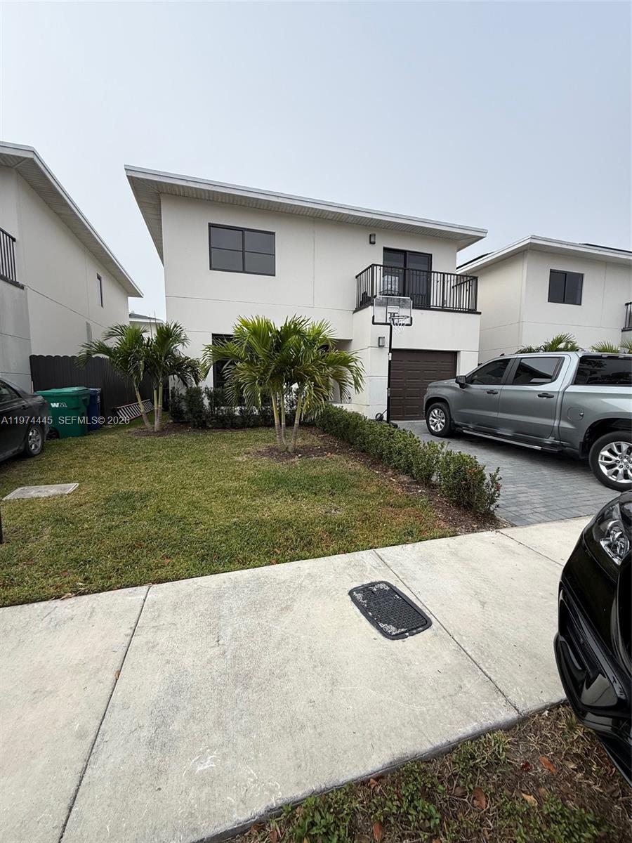 See details 1360 5 / 3 1810 sq. ft. $ 2026-03-02 0 Photo