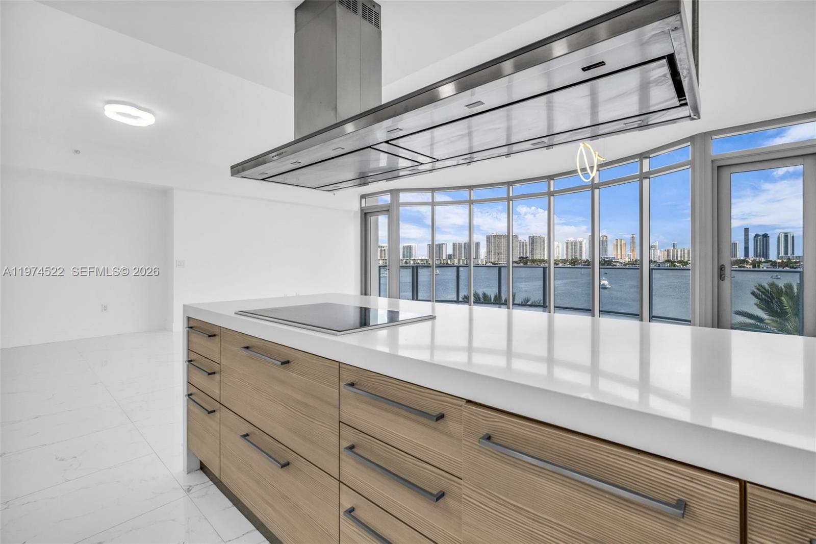 Photo of 17111 Biscayne Blvd #411, North Miami Beach, Florida, 33160 -