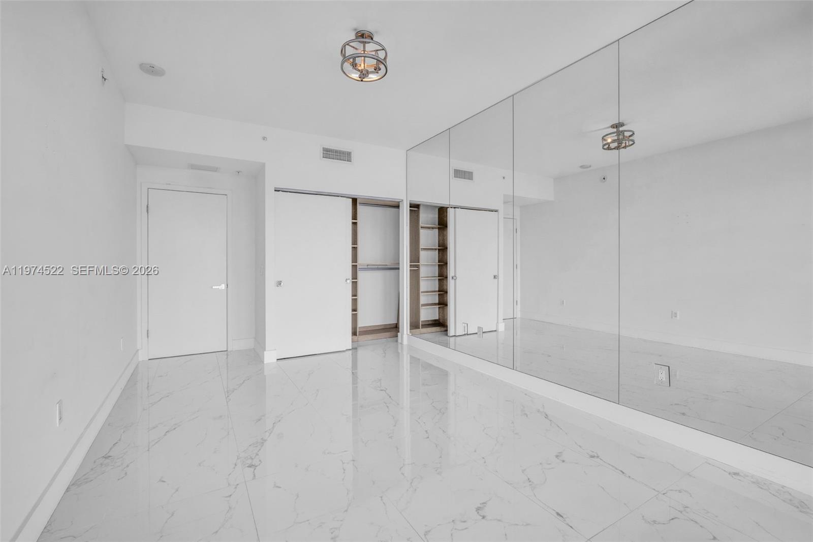 Photo of 17111 Biscayne Blvd #411, North Miami Beach, Florida, 33160 -