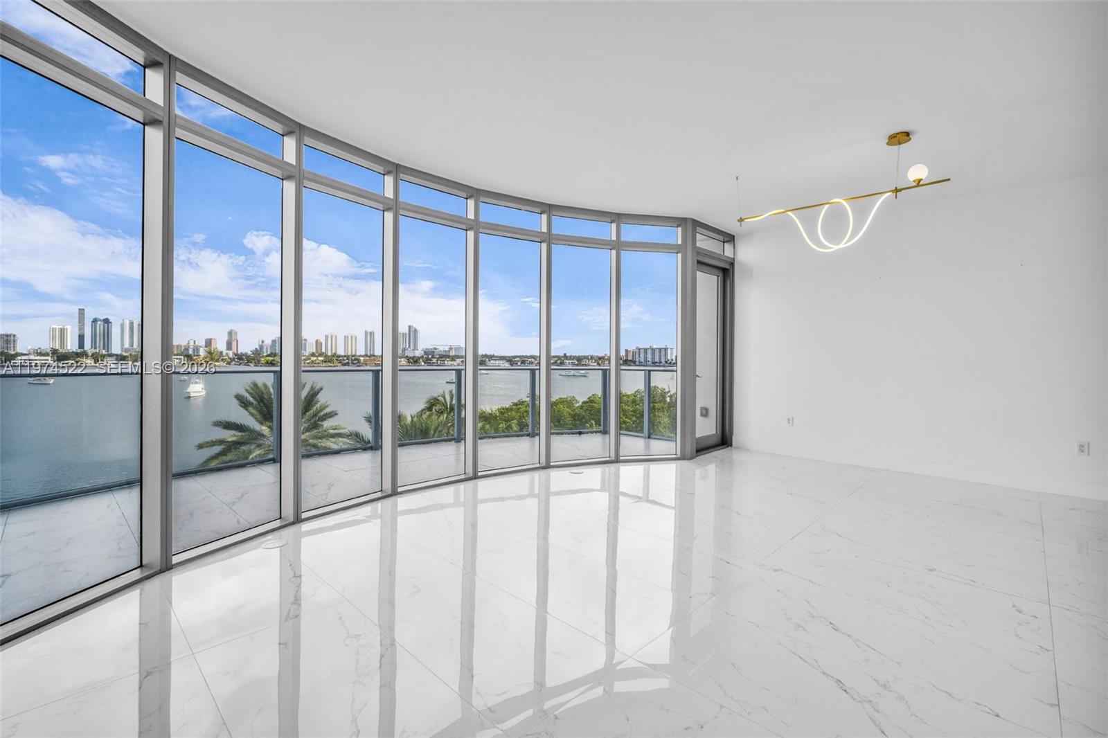 Photo of 17111 Biscayne Blvd #411, North Miami Beach, Florida, 33160 -