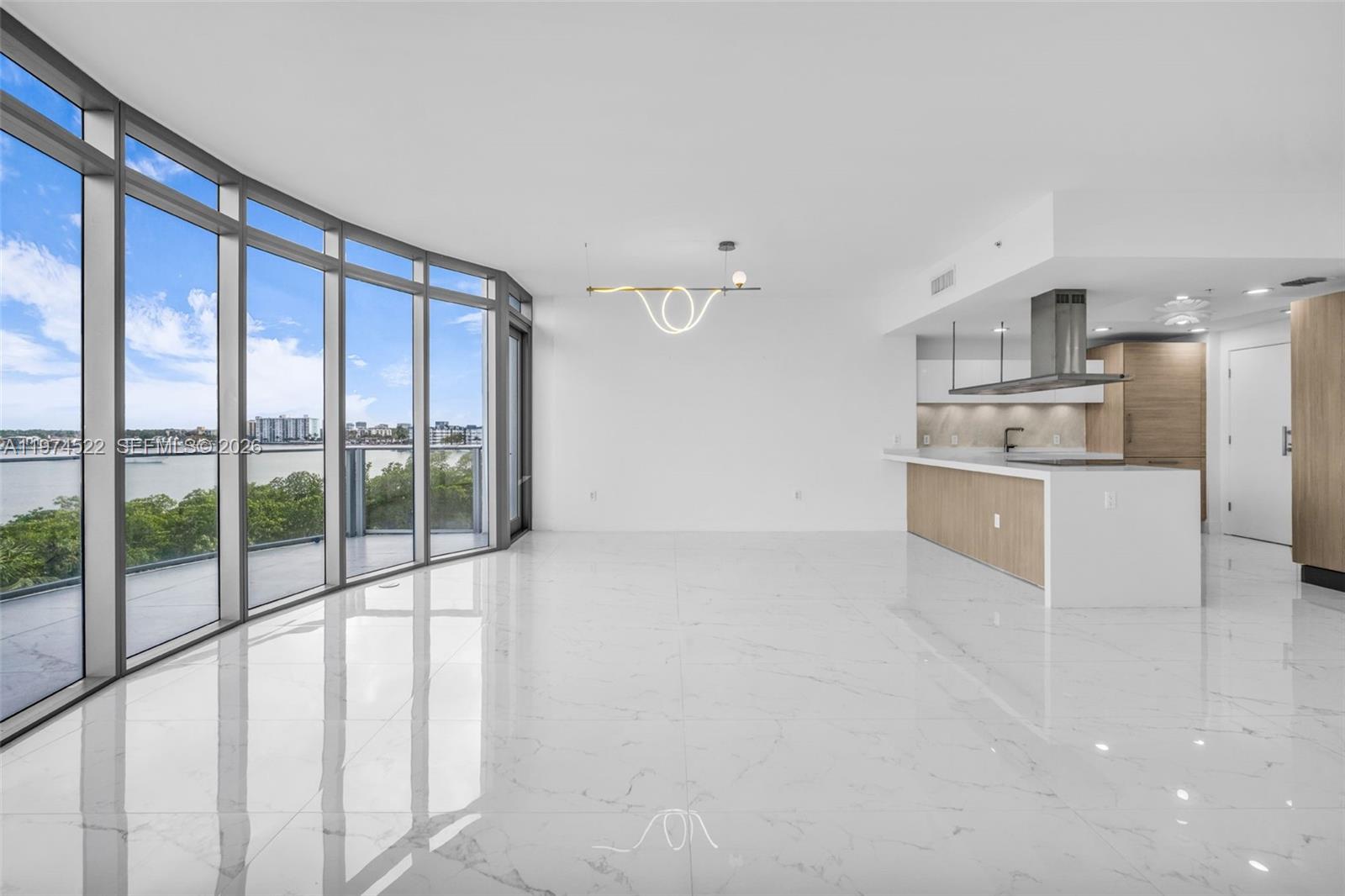 Photo of 17111 Biscayne Blvd #411, North Miami Beach, Florida, 33160 -