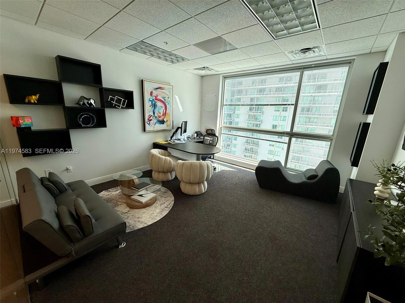 1605-1606  /   sq. ft. $ 2026-03-02 0 foto