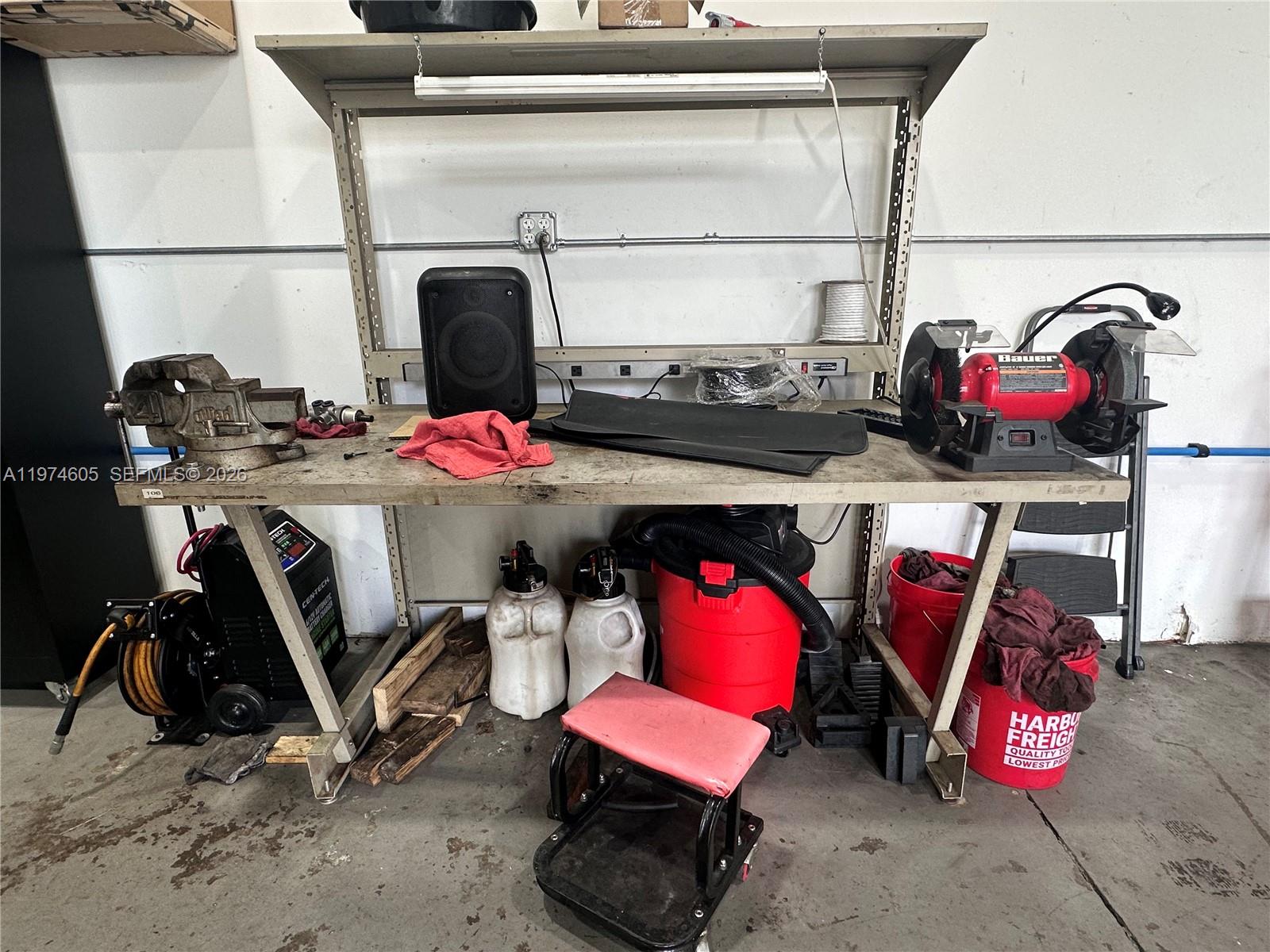 See details / sq. ft. $ 2026-03-02 0 Photo