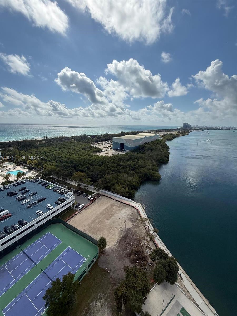 2106 3 / 3 1570 sq. ft. $ 2026-03-02 0 foto