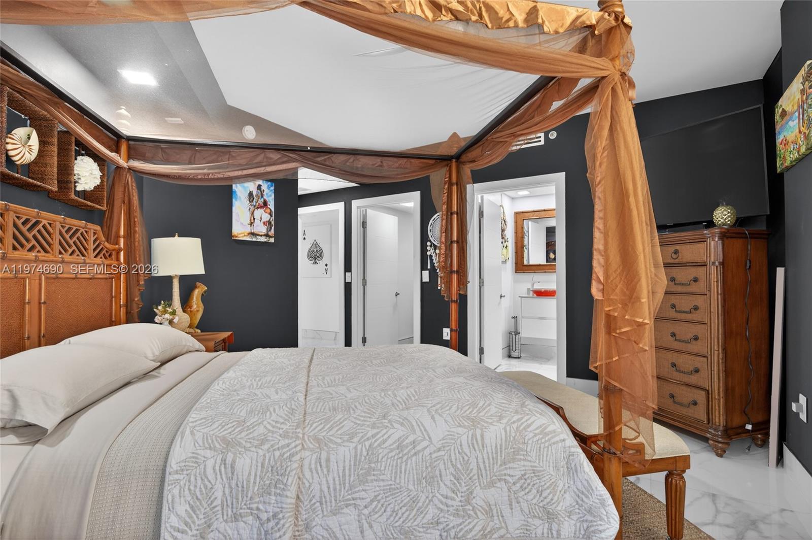 Photo of 3415 Ocean Dr  #401, Hollywood, Florida, 33019 - 