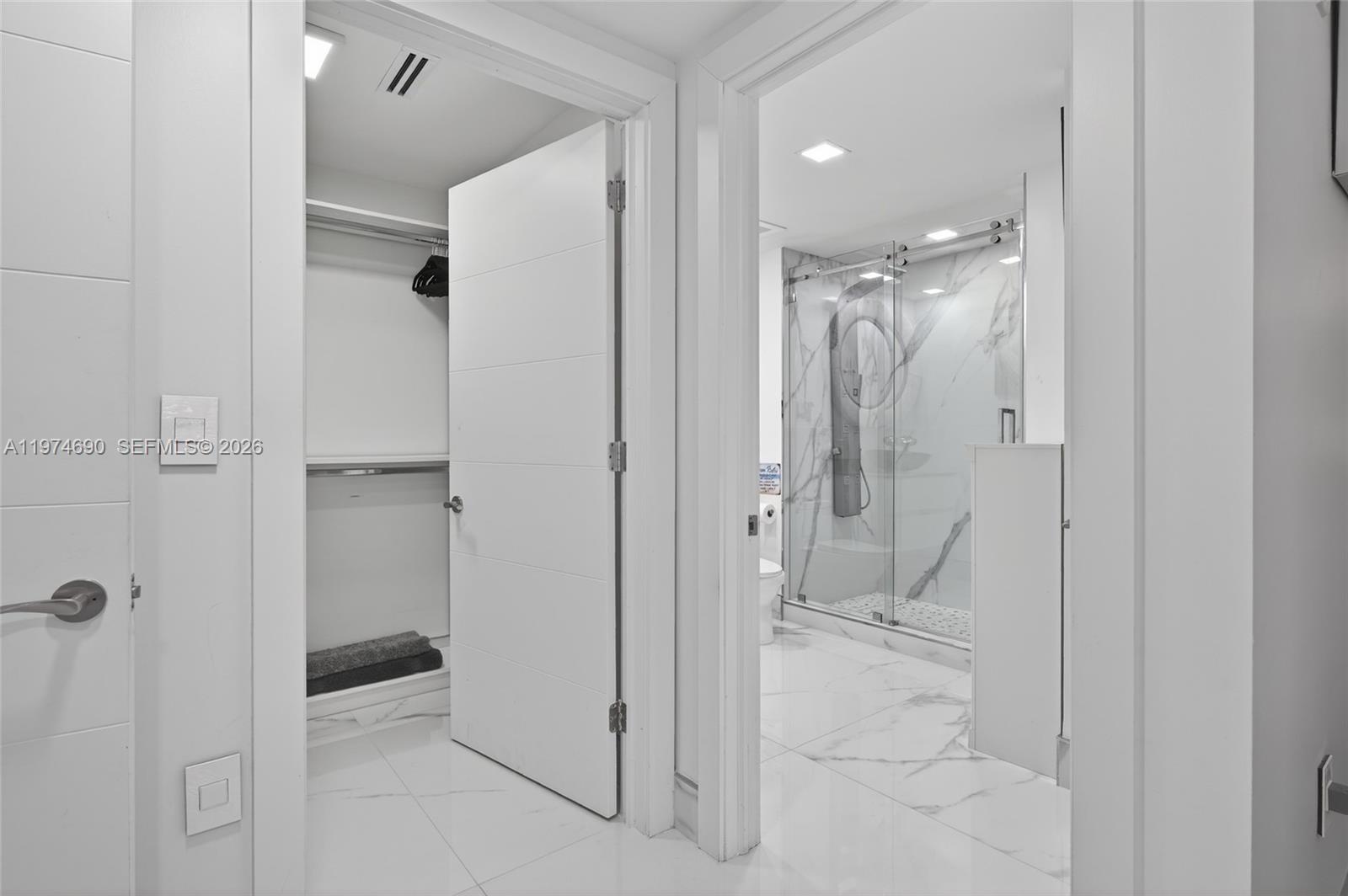 Photo of 3415 Ocean Dr  #401, Hollywood, Florida, 33019 - 