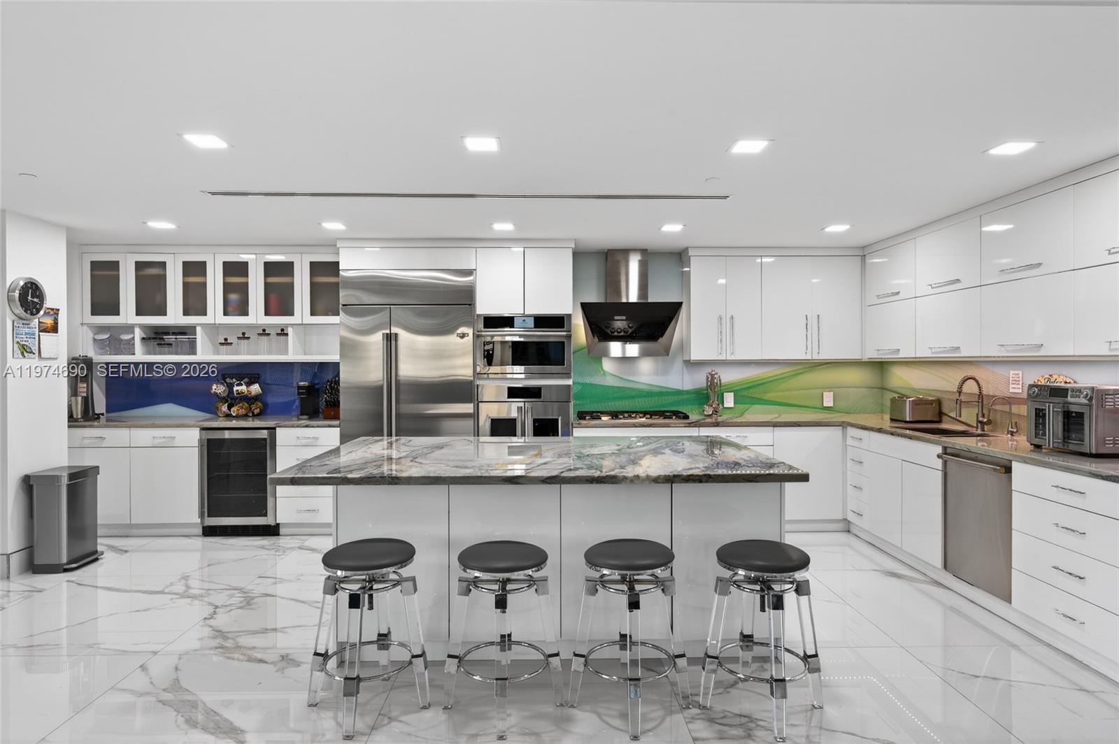 Photo of 3415 Ocean Dr  #401, Hollywood, Florida, 33019 - 