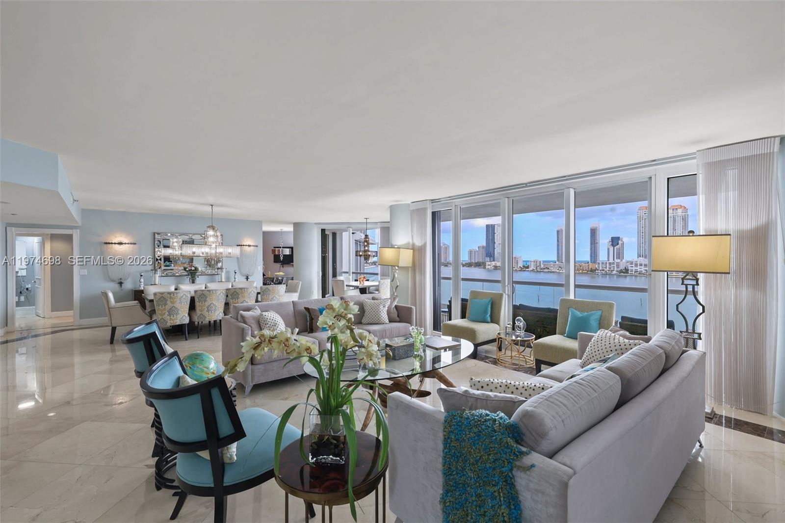 Подробнее 1006 5 / 6 4740 кв.футов $ 2026-03-02 0 Фото