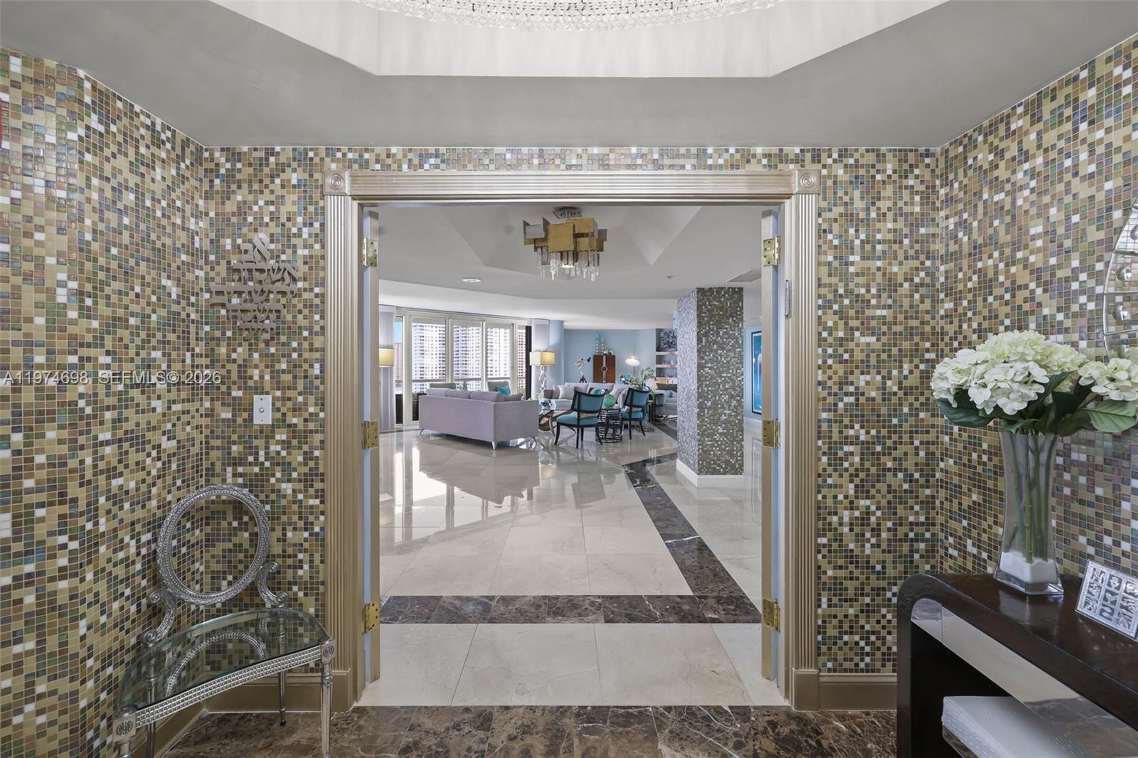 Подробнее 1006 5 / 6 4740 кв.футов $ 2026-03-02 0 Фото