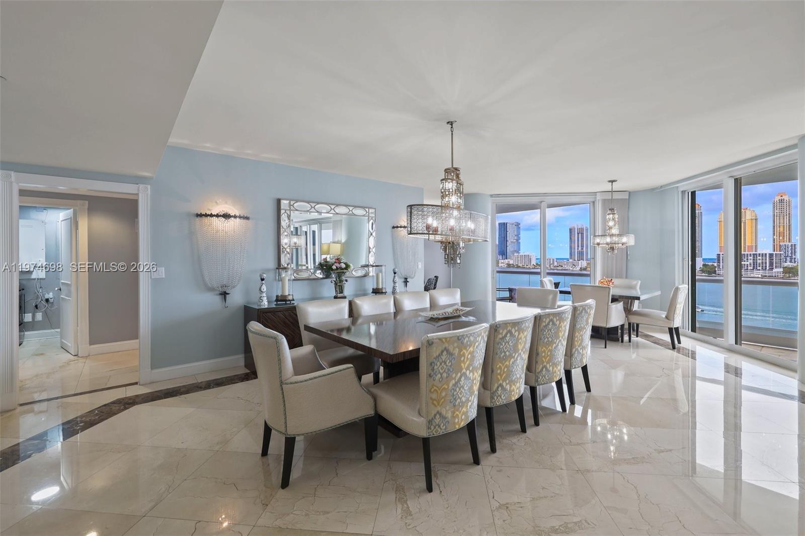 Подробнее 1006 5 / 6 4740 кв.футов $ 2026-03-02 0 Фото