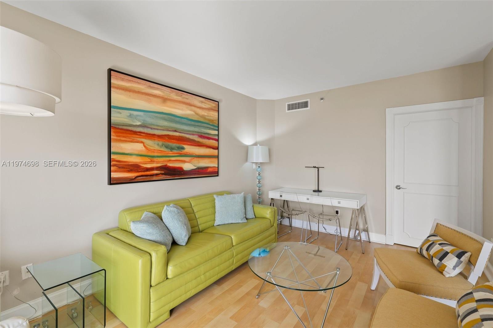 Подробнее 1006 5 / 6 4740 кв.футов $ 2026-03-02 0 Фото