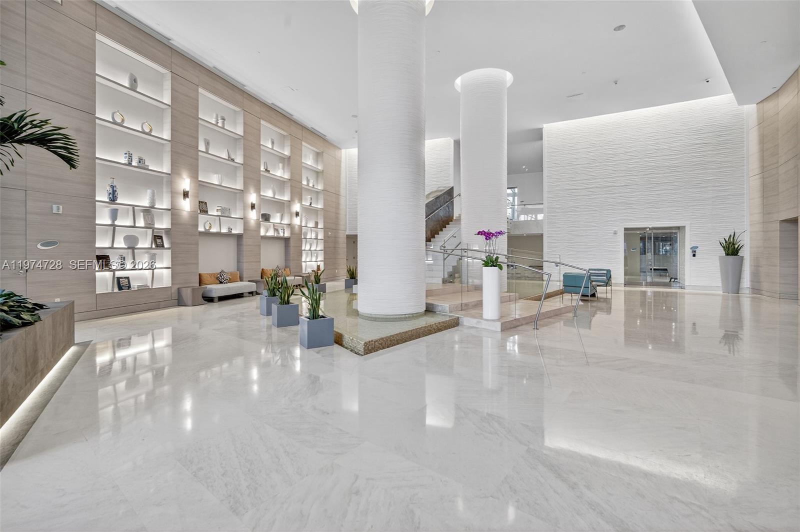 2008 1 / 2 881 sq. ft. $ 2026-03-02 0 foto