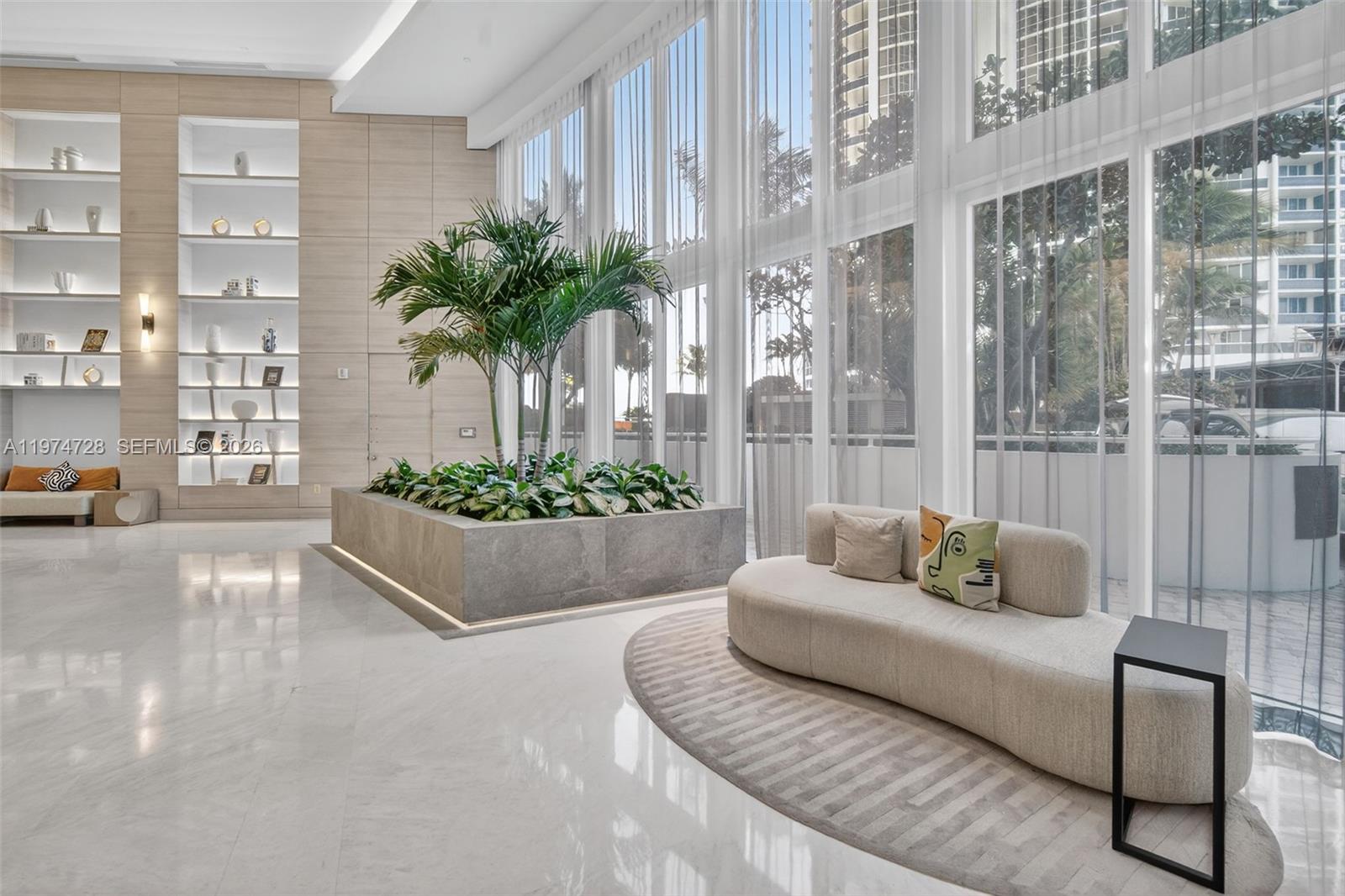 2008 1 / 2 881 sq. ft. $ 2026-03-02 0 foto