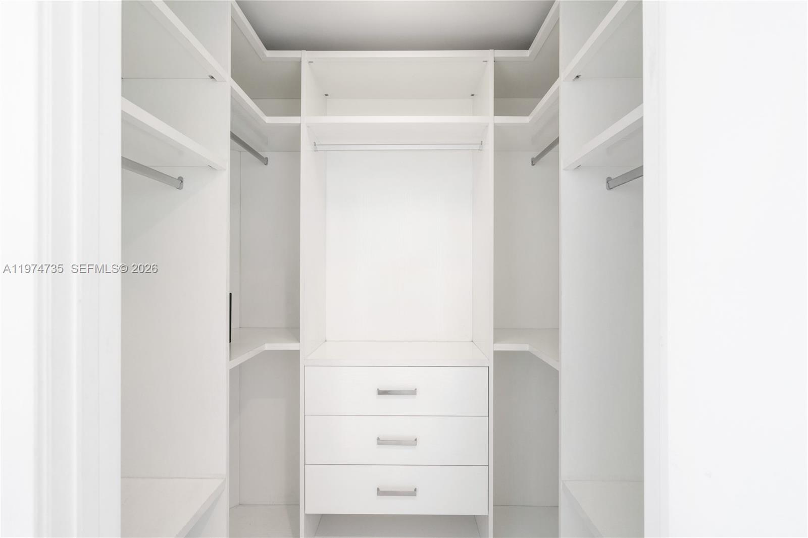 1804 2 / 3 1643 sq. ft. $ 2026-03-02 0 Photo