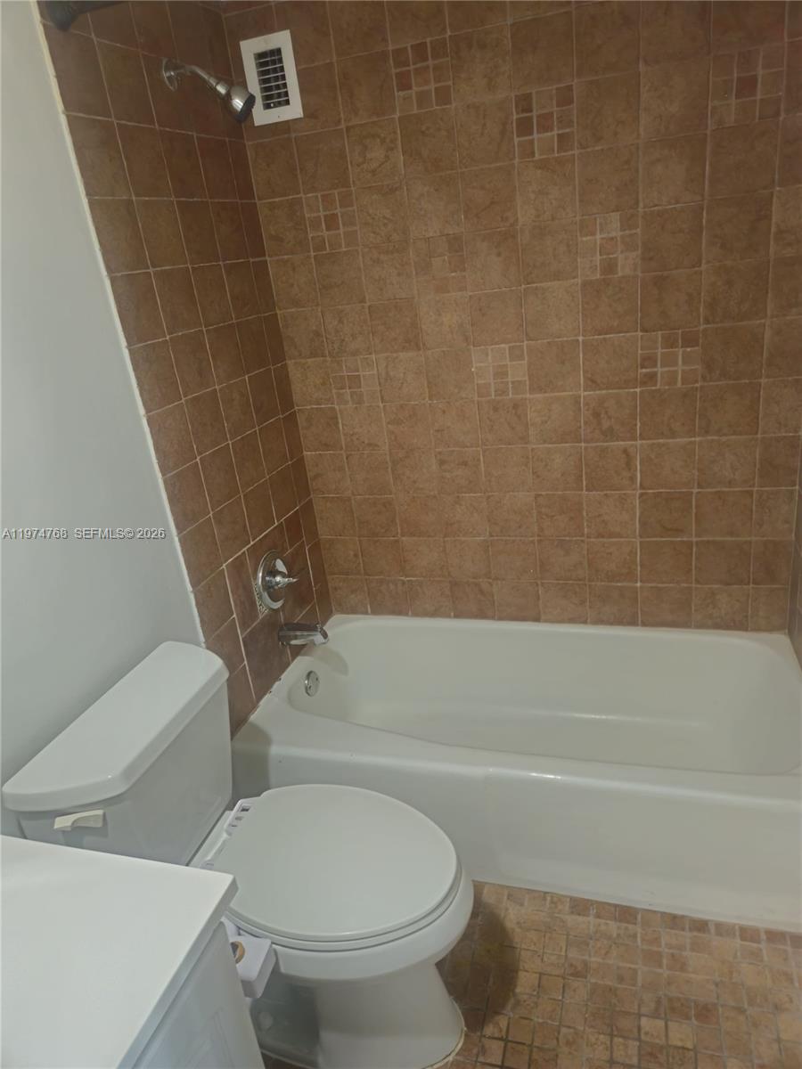 Photo of 3801 Ocean Dr #3A, Hollywood, Florida, 33019 -