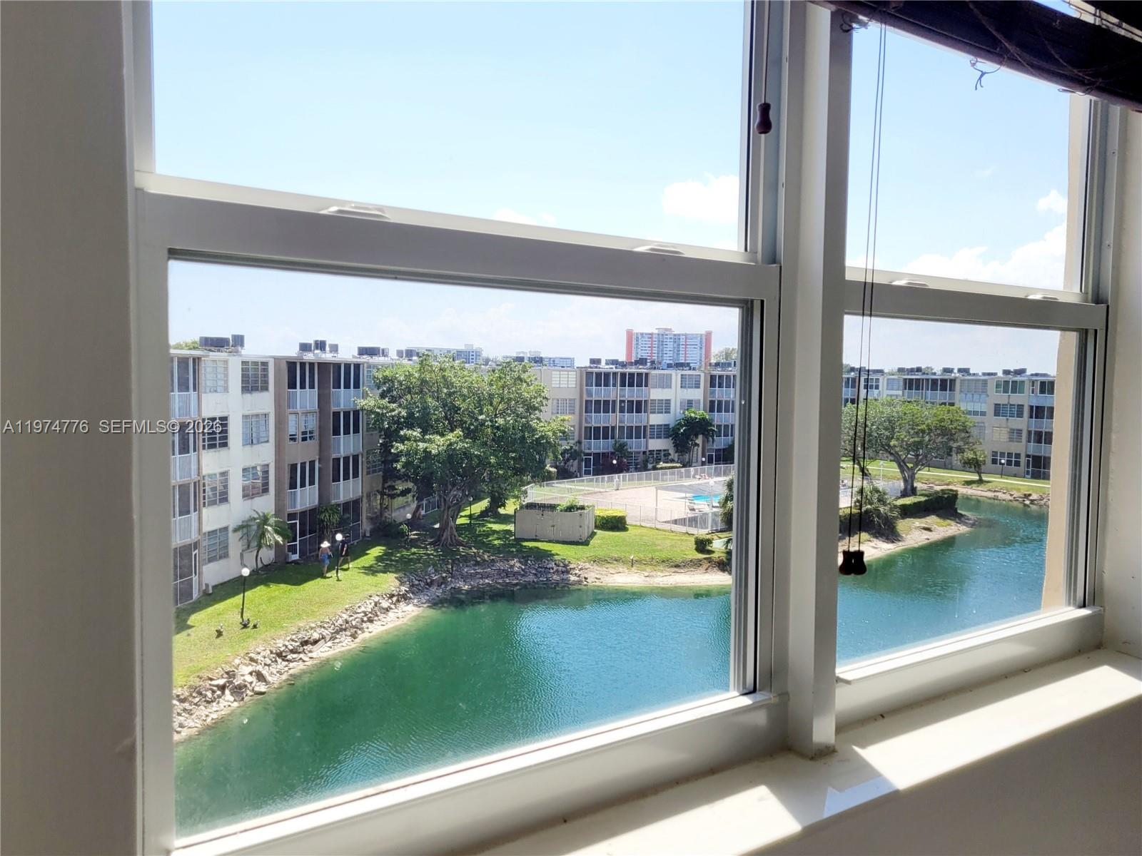 402 1 / 1 686 sq. ft. $ 2026-03-02 0 foto