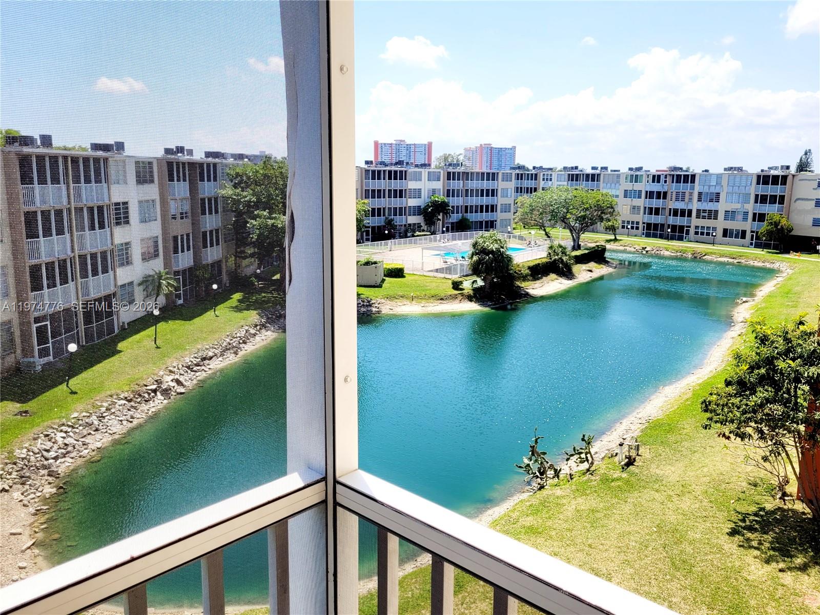 402 1 / 1 686 sq. ft. $ 2026-03-02 0 foto