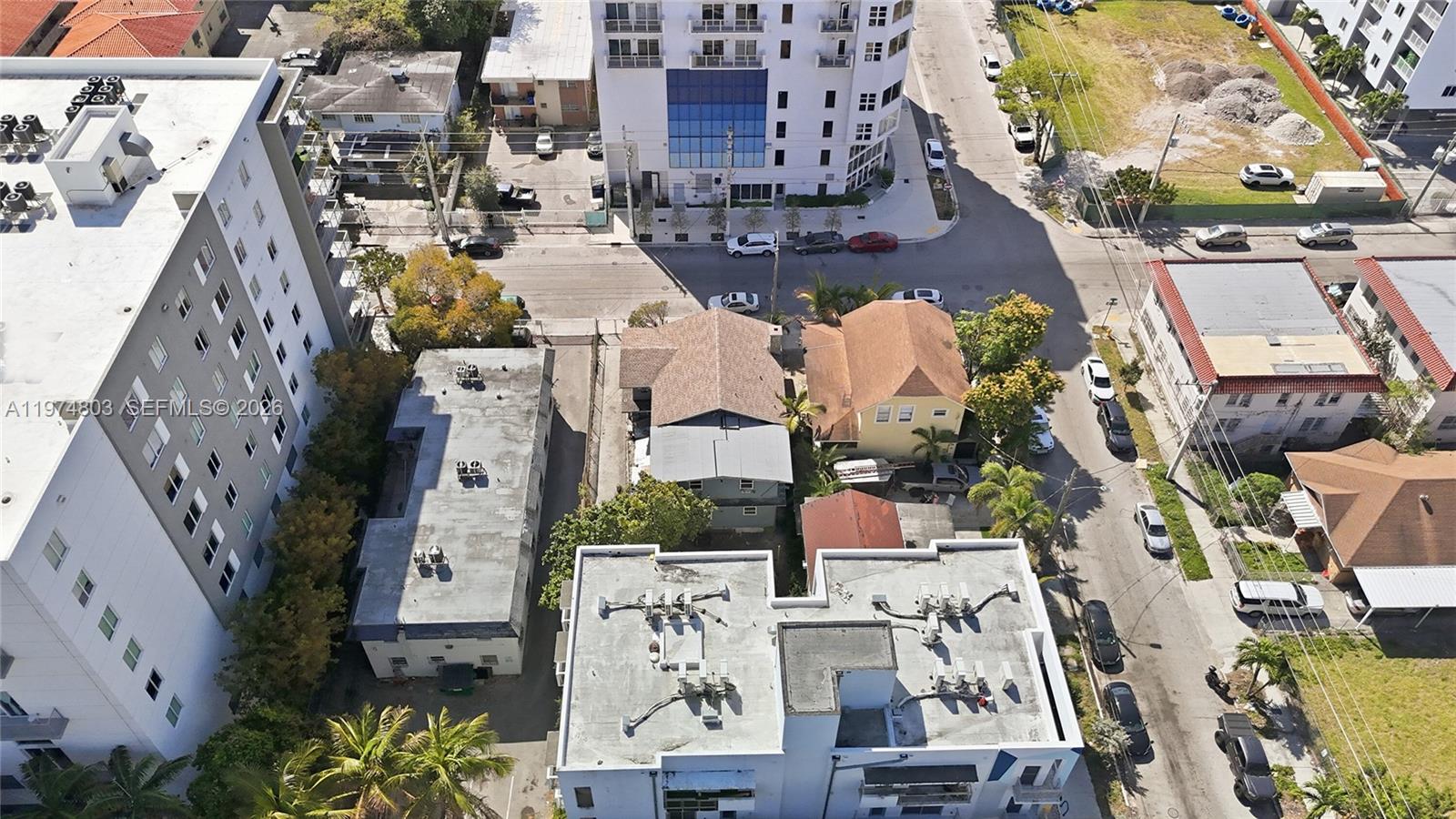   /   кв.футов $ 2026-03-02 0 Фото