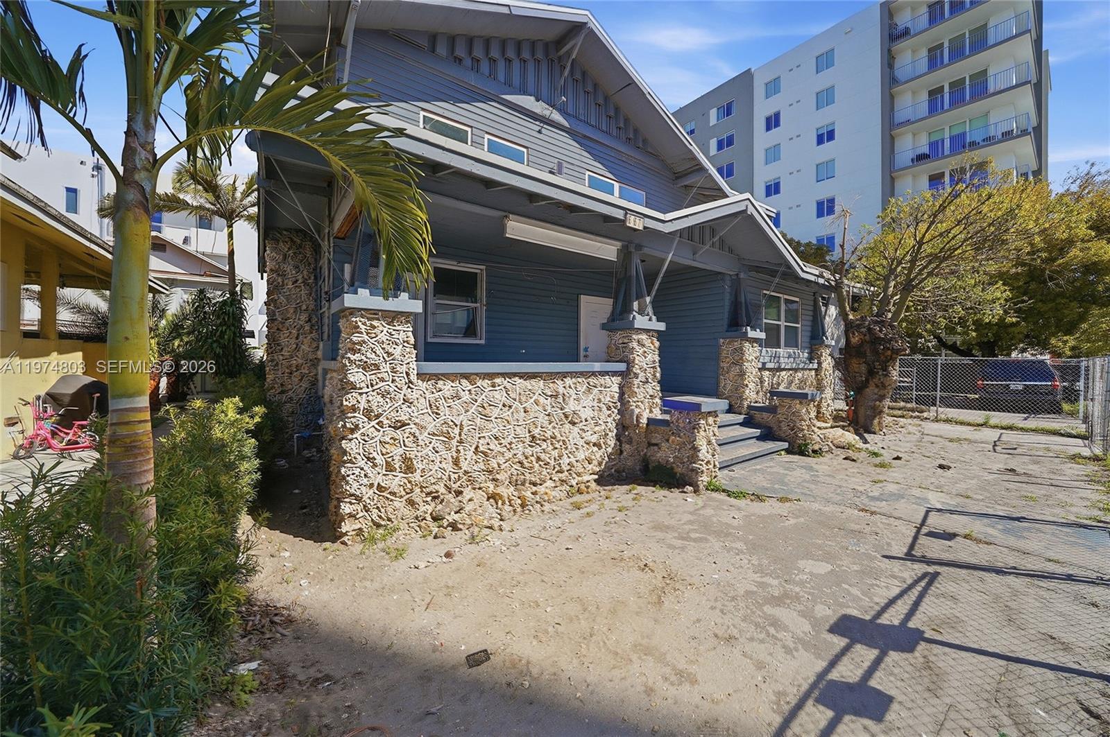   /   кв.футов $ 2026-03-02 0 Фото