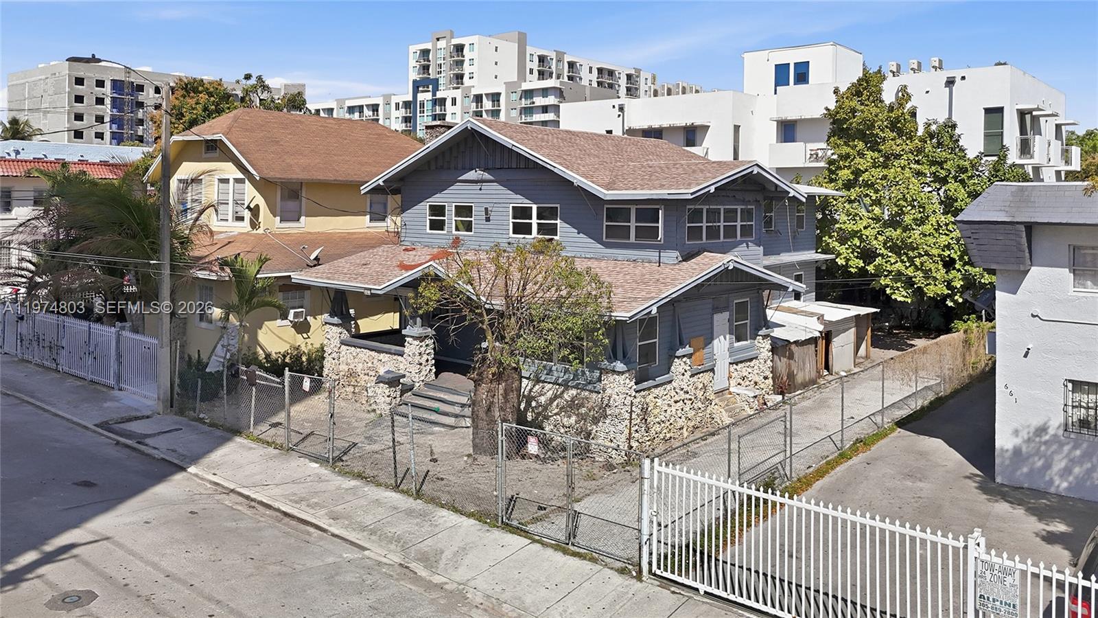   /   кв.футов $ 2026-03-02 0 Фото