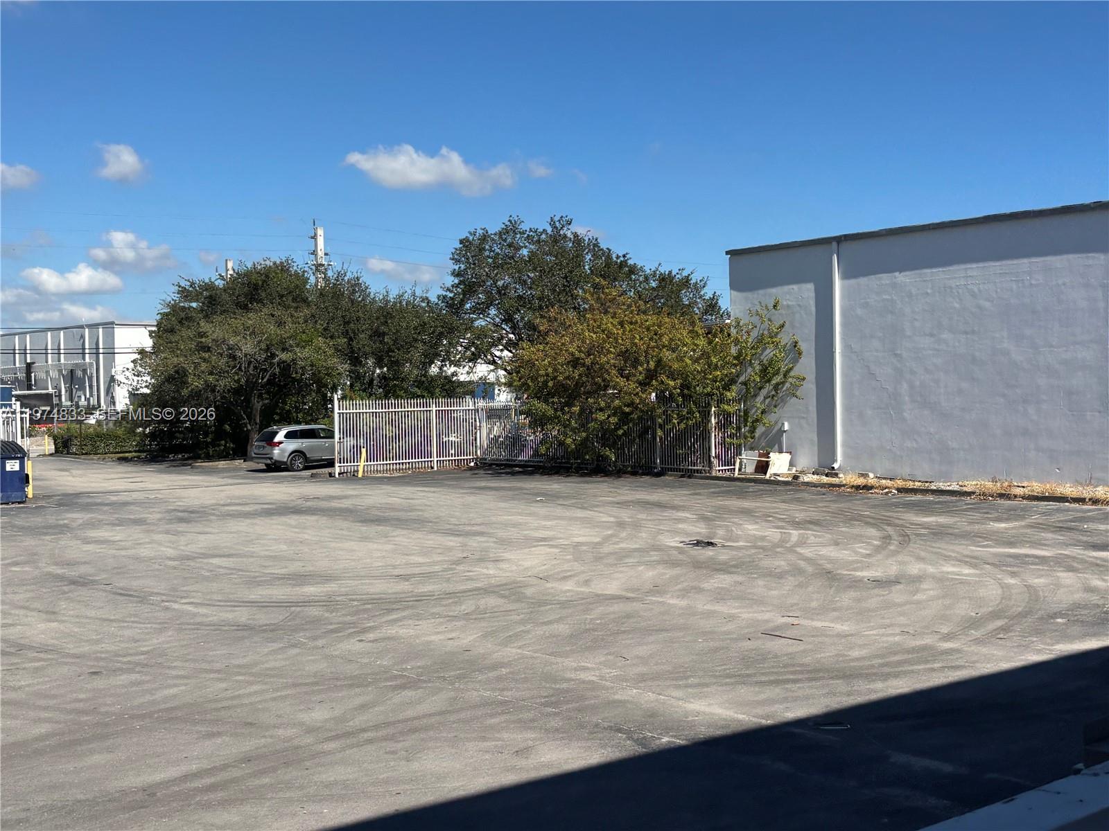 See details / sq. ft. $ 2026-05-18 0 Photo