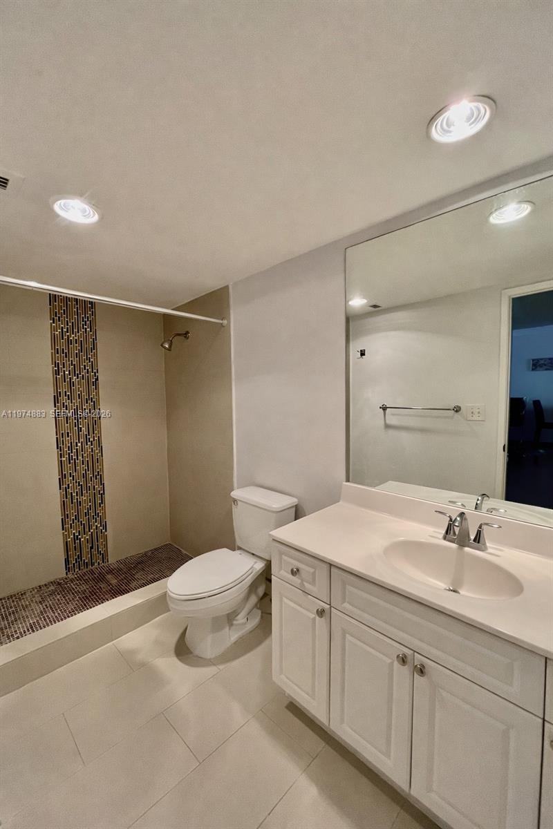 Photo of 19390 Collins Ave  #225, Sunny Isles Beach, Florida, 33160 - 