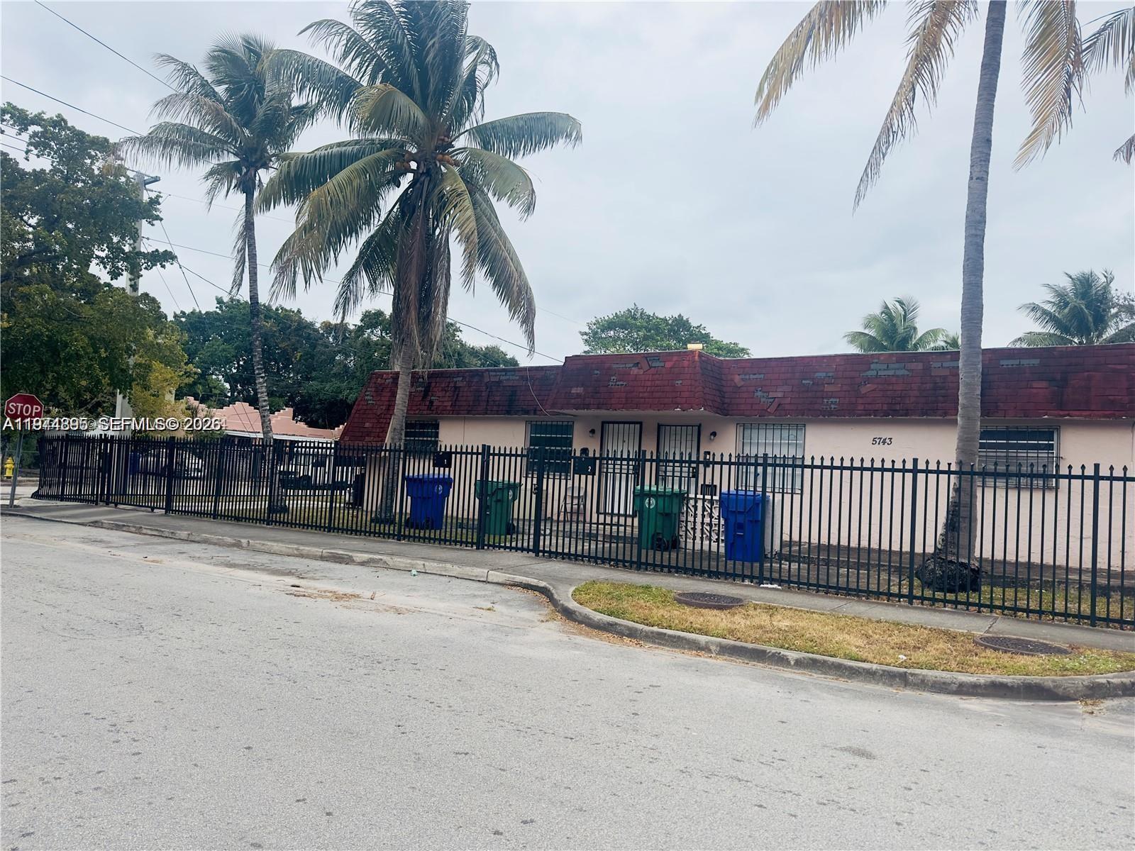   /  2880 кв.футов $ 2026-03-02 0 Фото