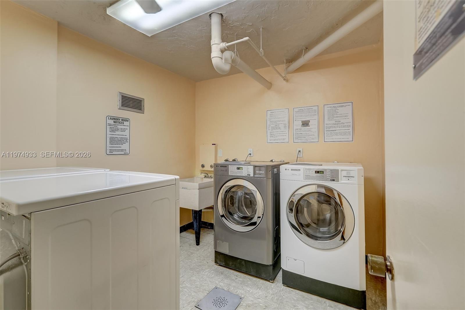 Photo of 2500 Parkview Dr  #1914, Hallandale Beach, Florida, 33009 - 