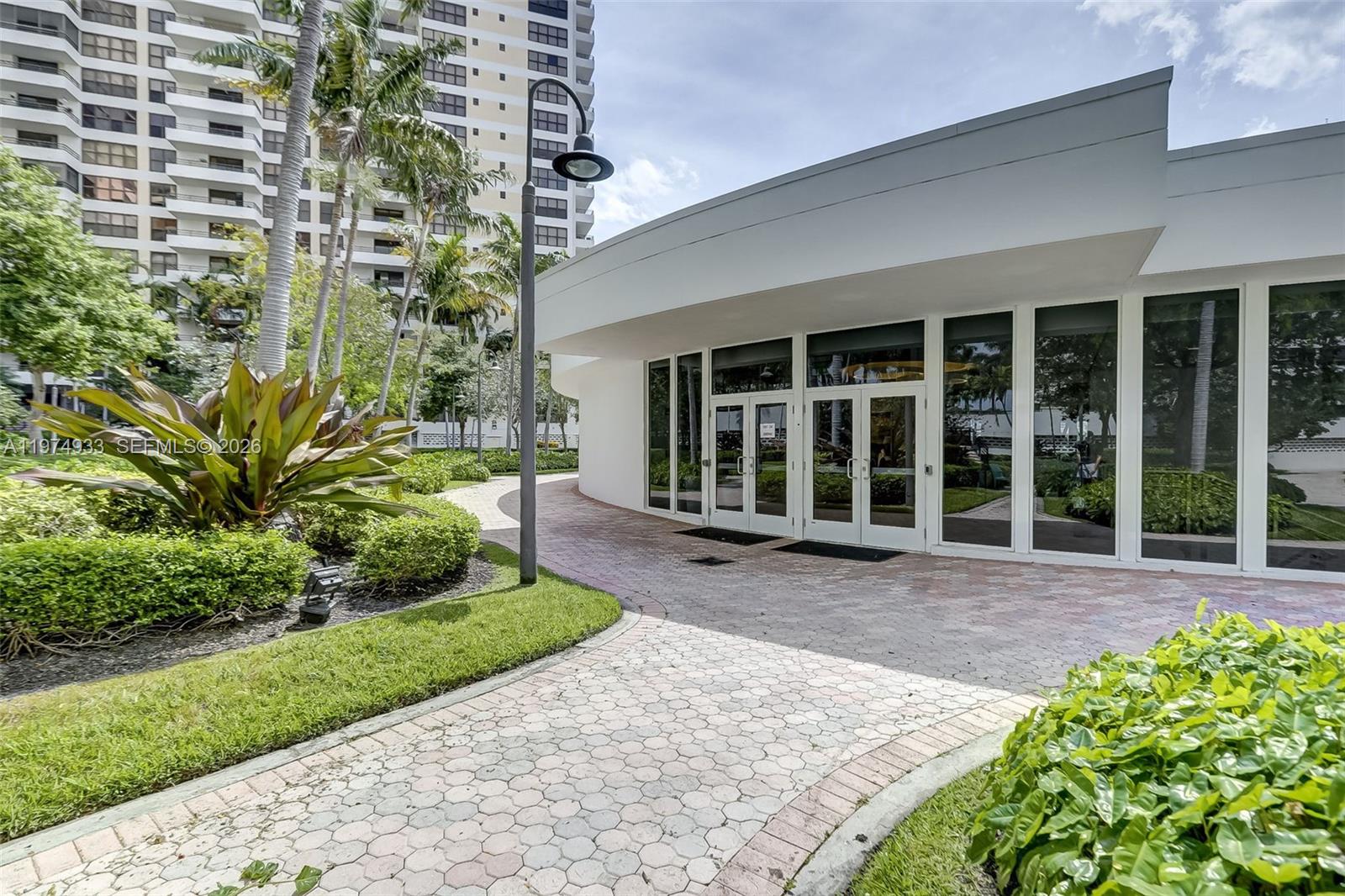 Photo of 2500 Parkview Dr  #1914, Hallandale Beach, Florida, 33009 - 