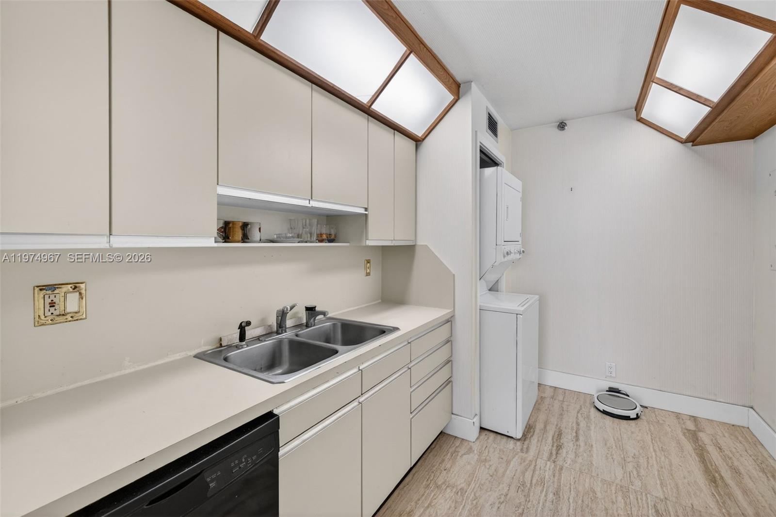 Photo of 19355 Turnberry Way  #17C, Aventura, Florida, 33180 - 