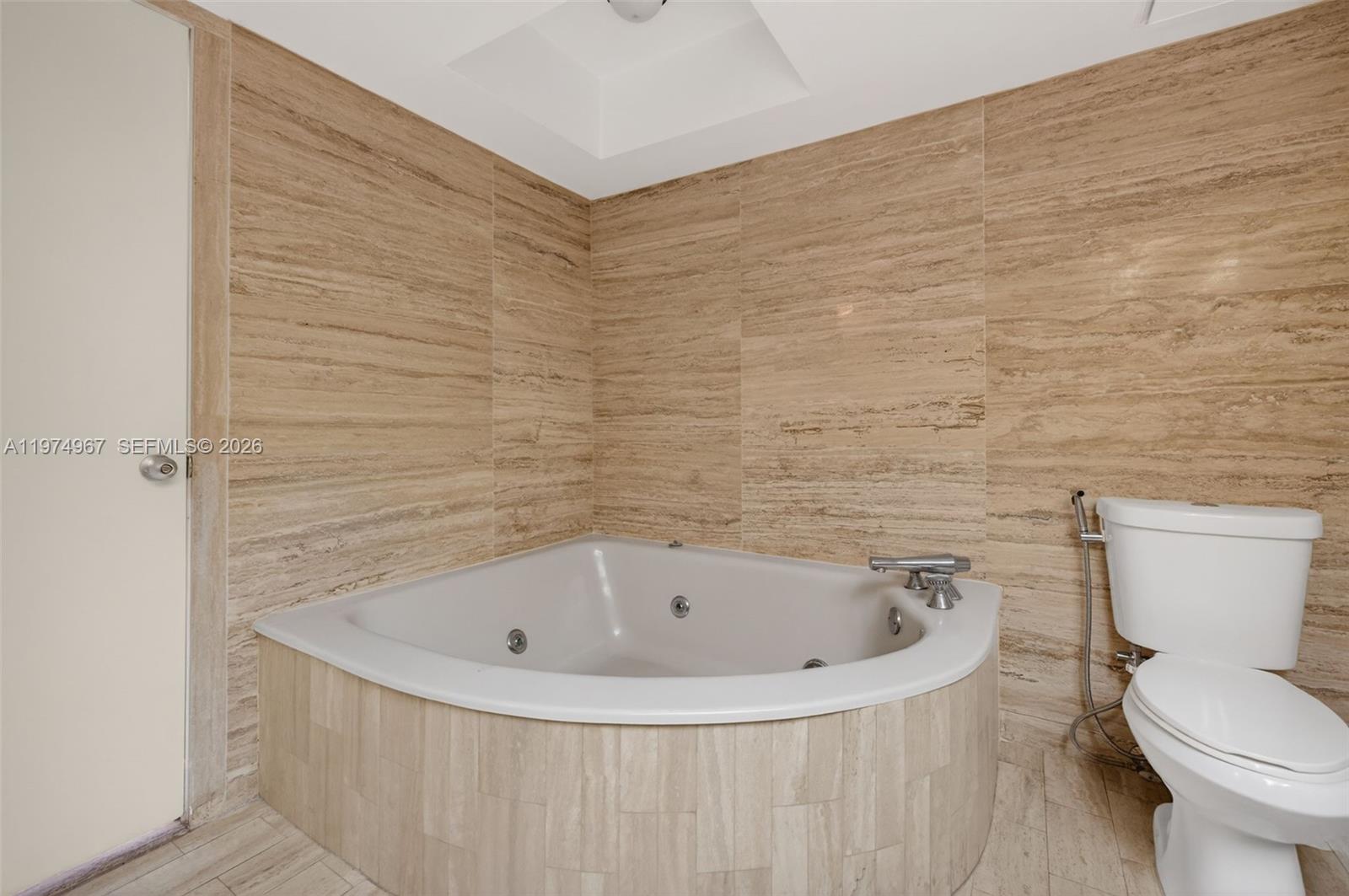 Photo of 19355 Turnberry Way  #17C, Aventura, Florida, 33180 - 