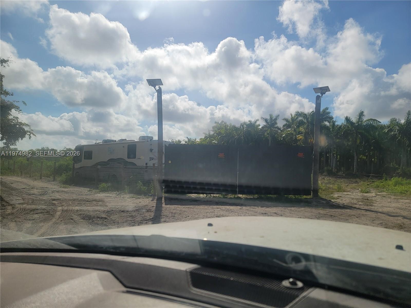 Подробнее / кв.футов $ 2026-03-02 0 Фото