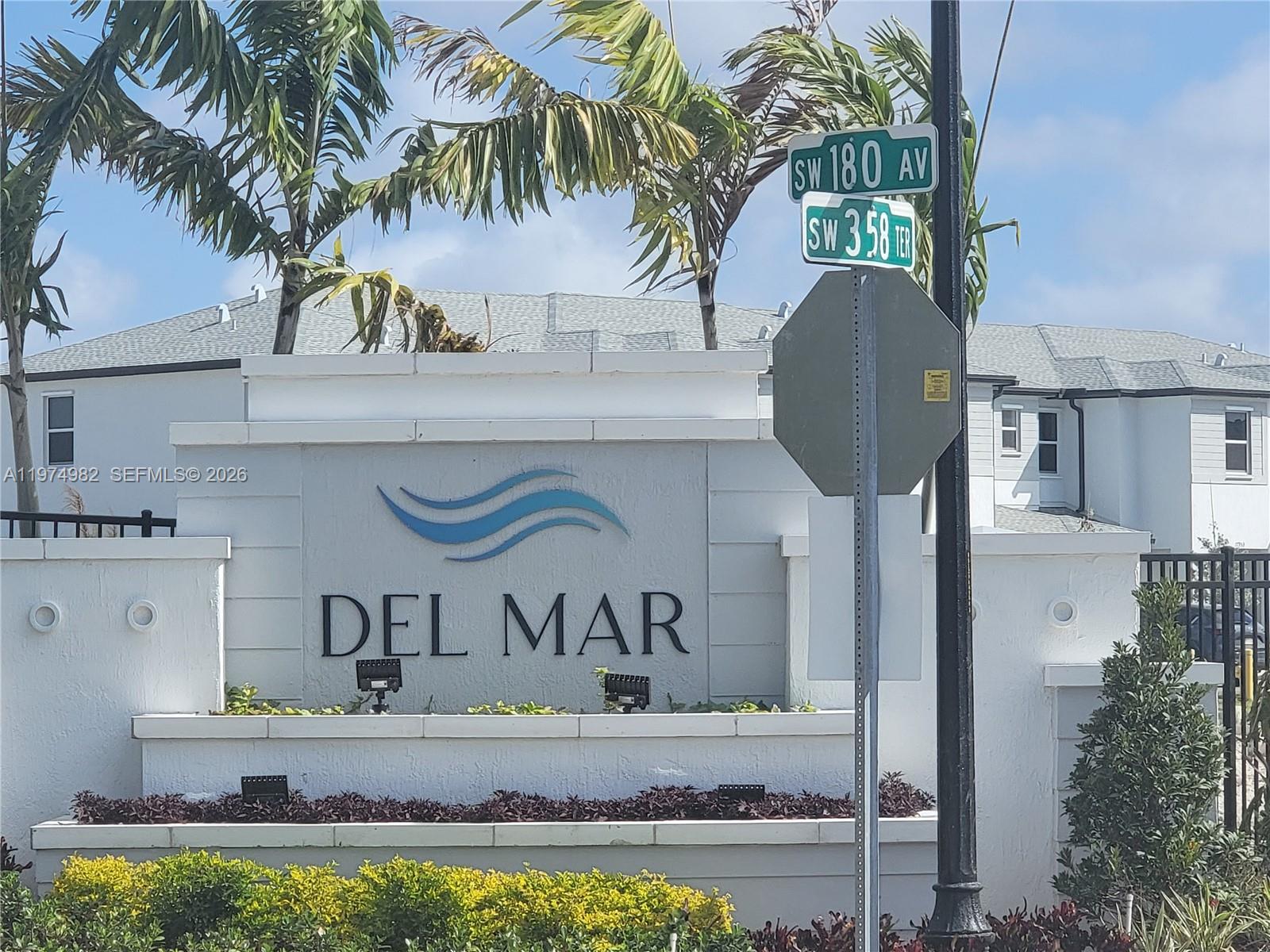 Подробнее / кв.футов $ 2026-03-02 0 Фото