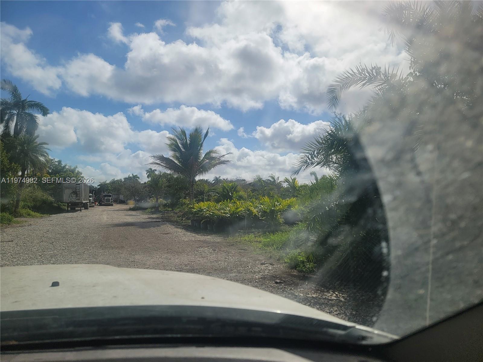 Подробнее / кв.футов $ 2026-03-02 0 Фото