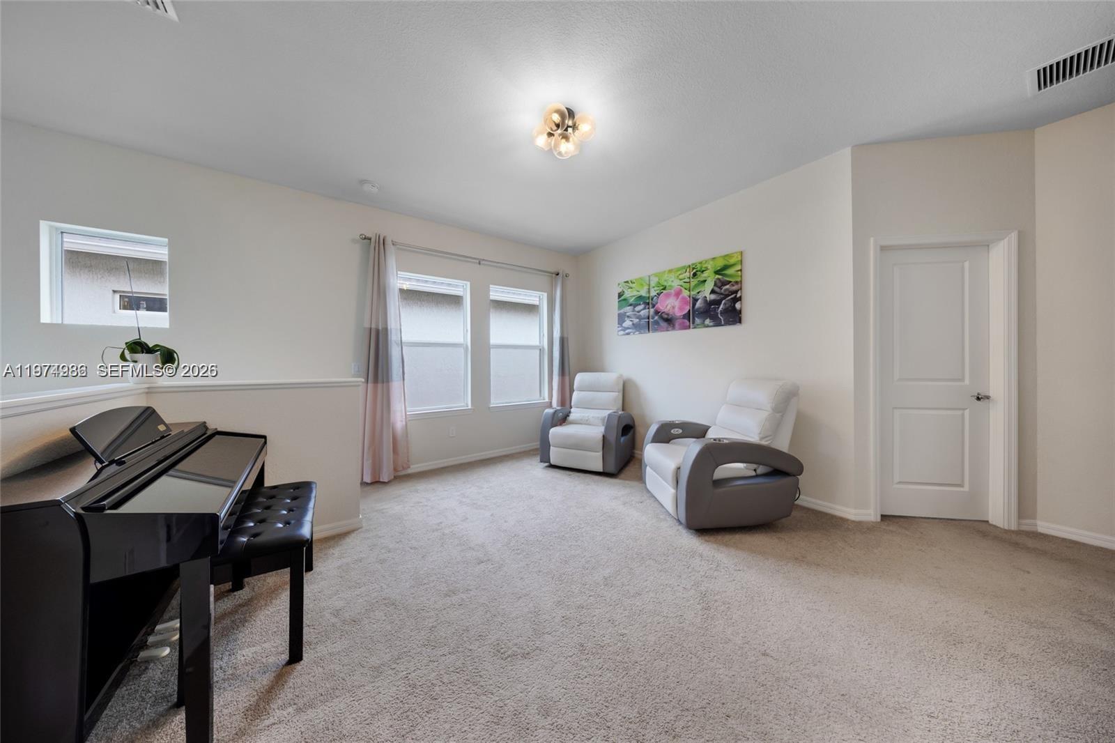 932 3 / 3 1881 sq. ft. $ 2026-03-02 0 Photo