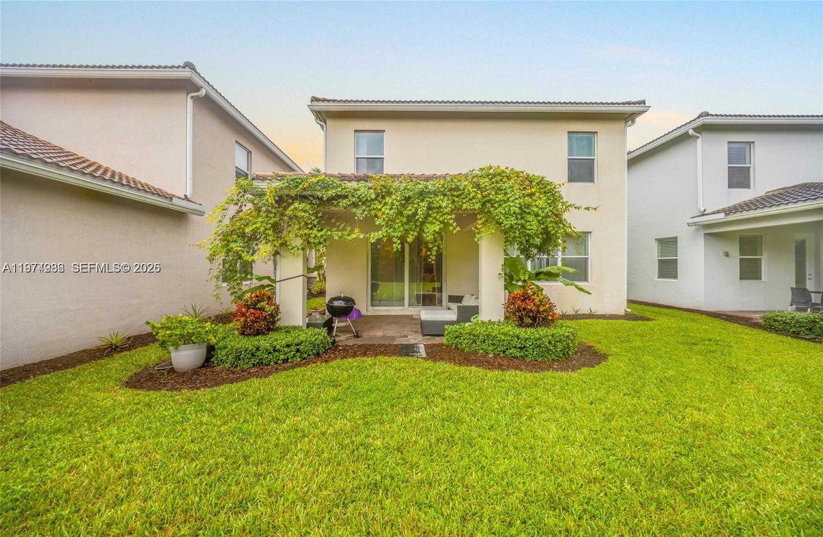 932 3 / 3 1881 sq. ft. $ 2026-03-02 0 Photo