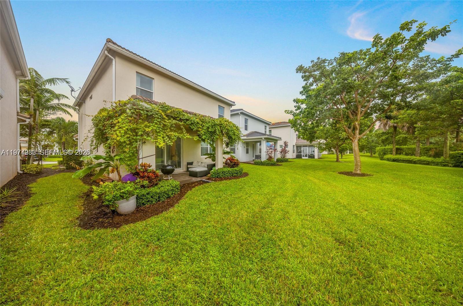 932 3 / 3 1881 sq. ft. $ 2026-03-02 0 Photo