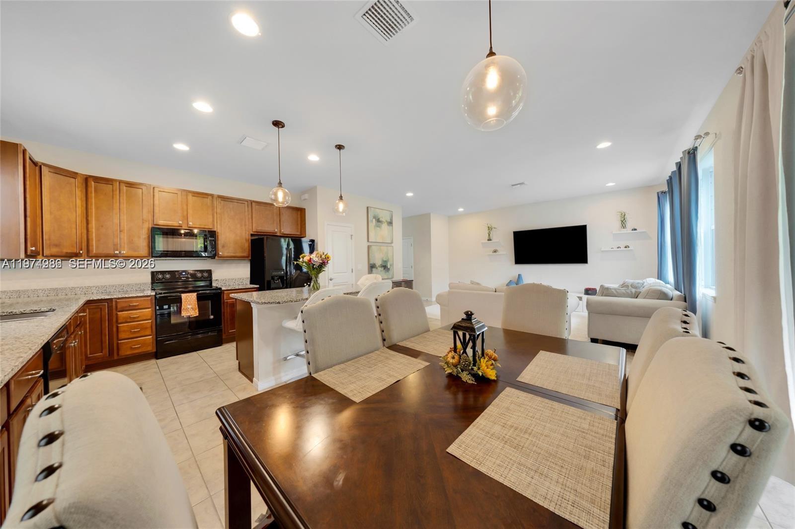 932 3 / 3 1881 sq. ft. $ 2026-03-02 0 Photo