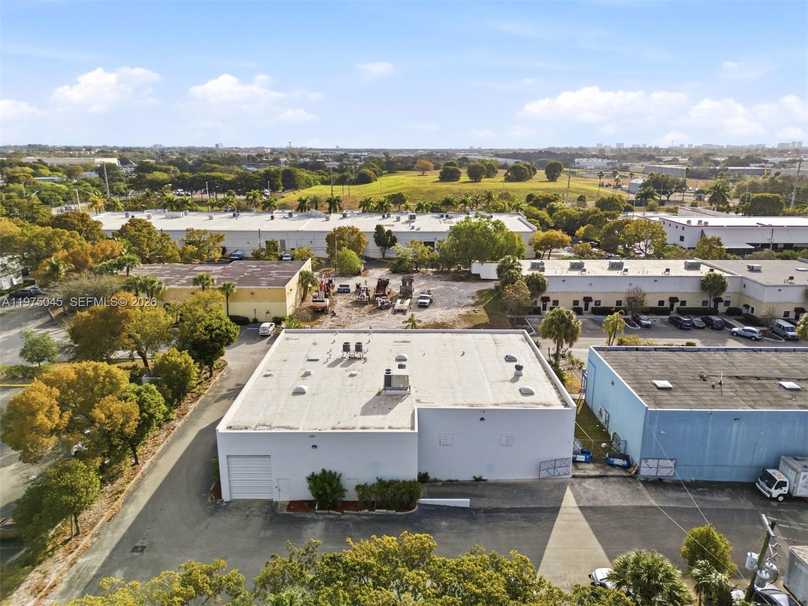   /   sq. ft. $ 2026-03-02 0 foto