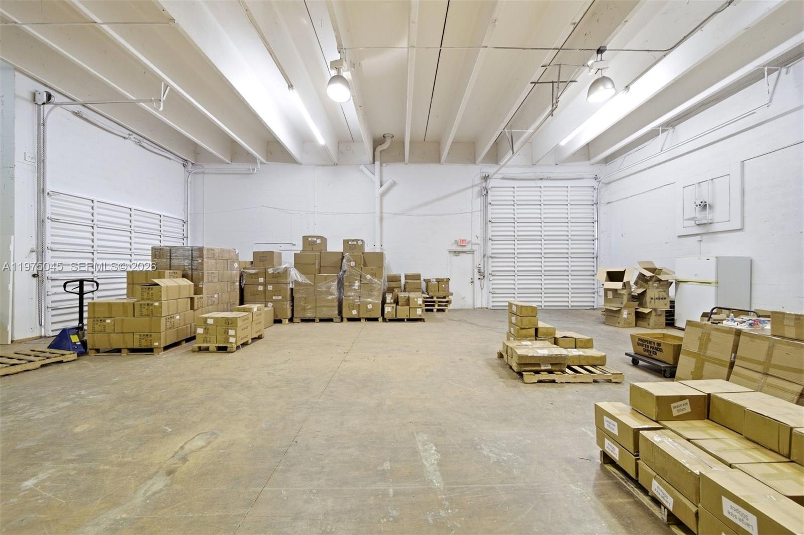   /   sq. ft. $ 2026-03-02 0 foto