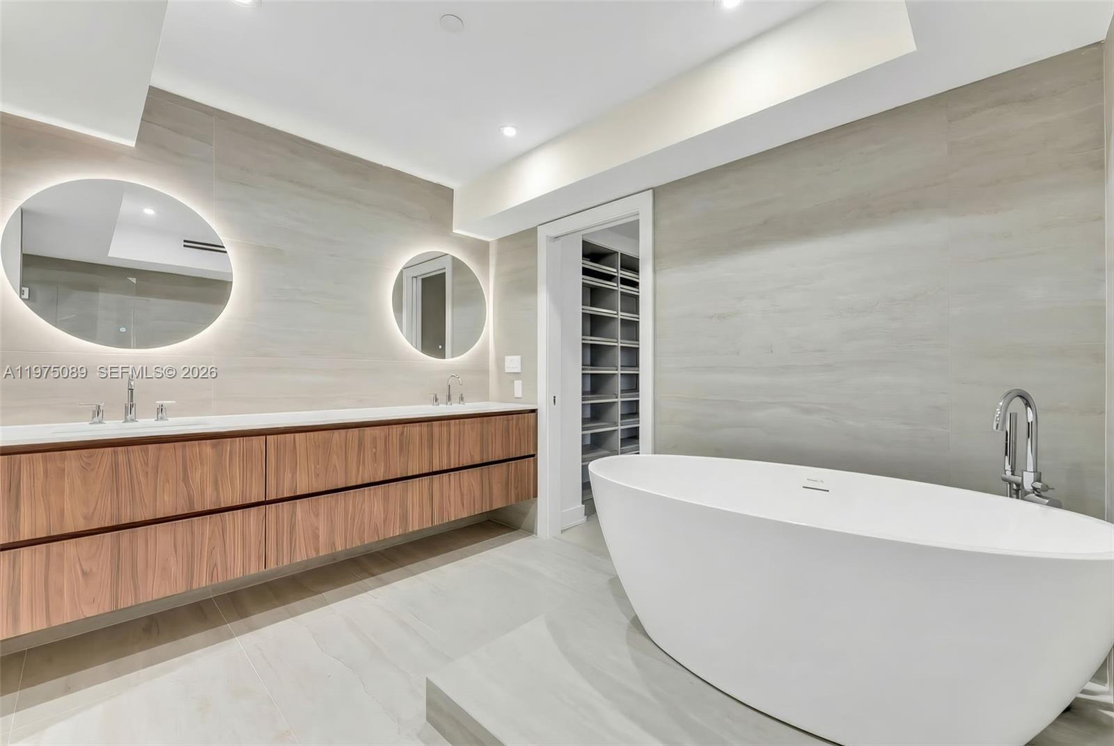 Photo of 19355 Turnberry Way  #4K, Aventura, Florida, 33180 - 