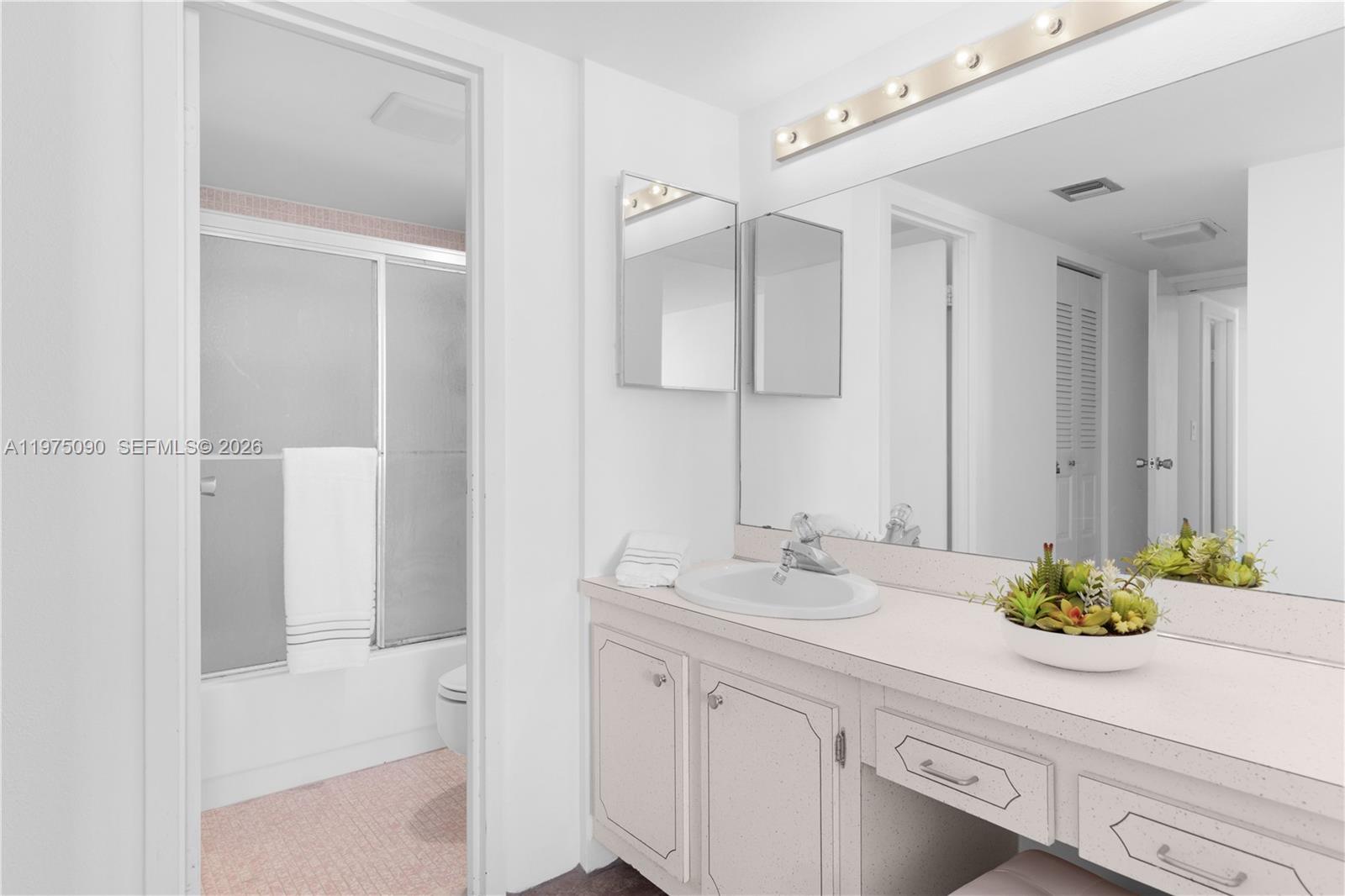 Photo of 3625 Country Club Dr  #1401, Aventura, Florida, 33180 - 