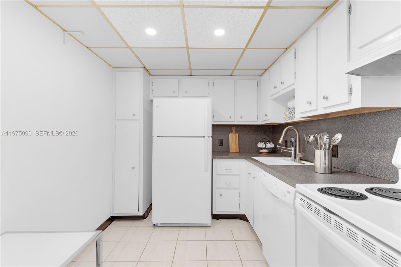 Photo of 3625 Country Club Dr  #1401, Aventura, Florida, 33180 - 